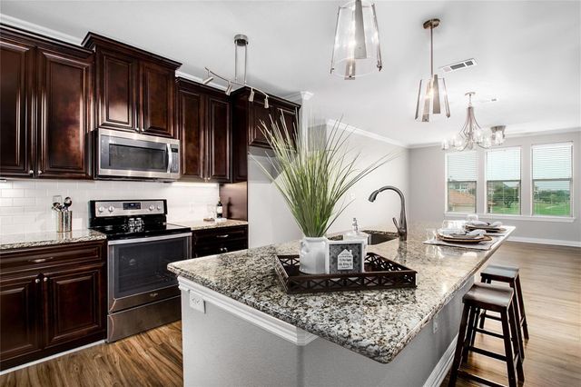 2500 King Arthur Boulevard 301, Lewisville, TX 75056