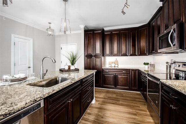 2500 King Arthur Boulevard 301, Lewisville, TX 75056