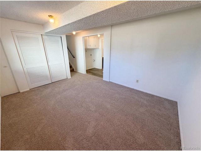 1587 S Salem Cir, Aurora, CO 80012