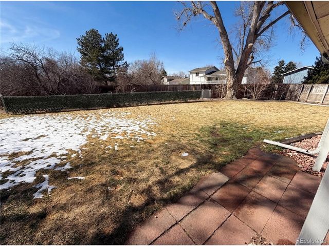 1587 S Salem Cir, Aurora, CO 80012