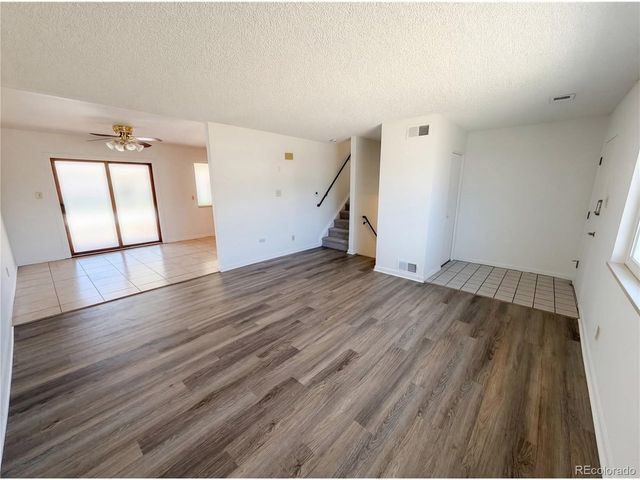 1587 S Salem Cir, Aurora, CO 80012