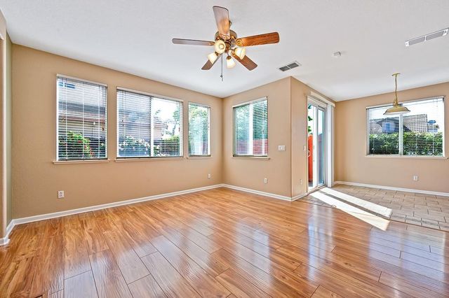 5040 Kankakee Dr, Sacramento, CA 95835