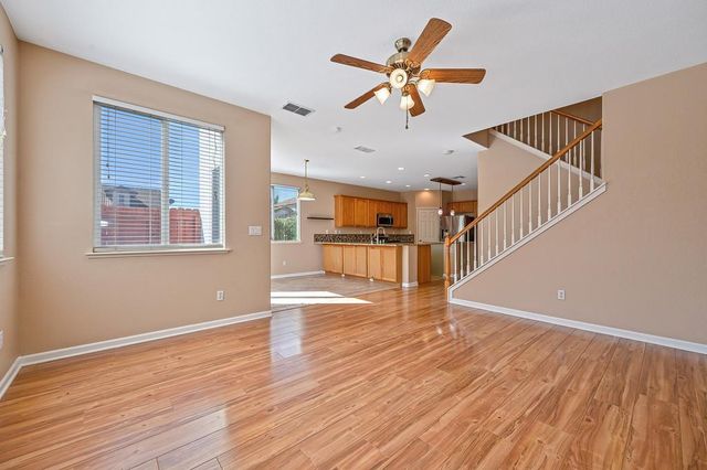 5040 Kankakee Dr, Sacramento, CA 95835