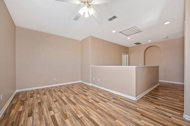 5040 Kankakee Dr, Sacramento, CA 95835