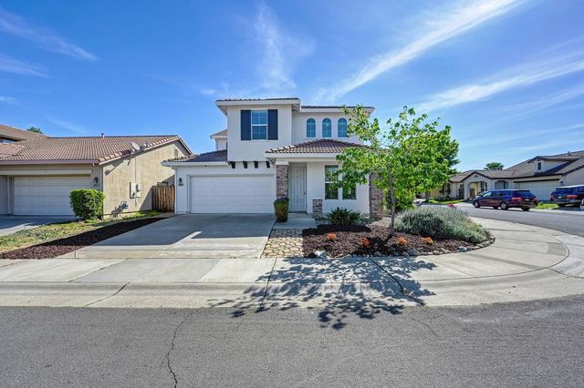 5040 Kankakee Dr, Sacramento, CA 95835