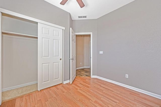 5040 Kankakee Dr, Sacramento, CA 95835