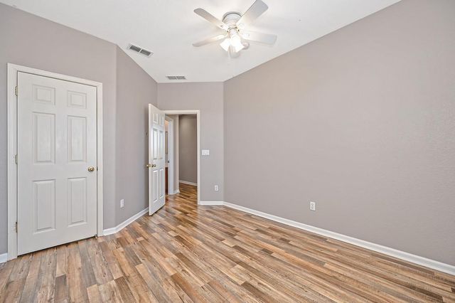 5040 Kankakee Dr, Sacramento, CA 95835