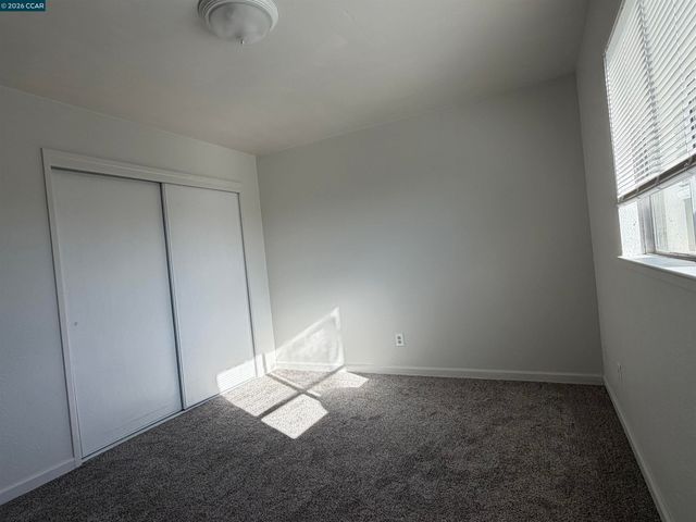 1648 W North Bear Creek Dr, Merced, CA 95348