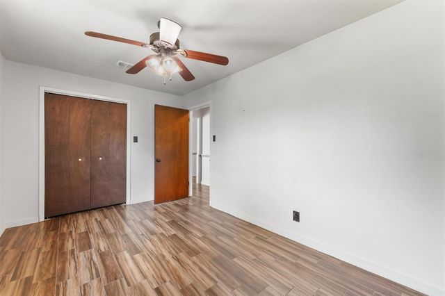 326 Broad Ripple Drive, Houston, TX 77336