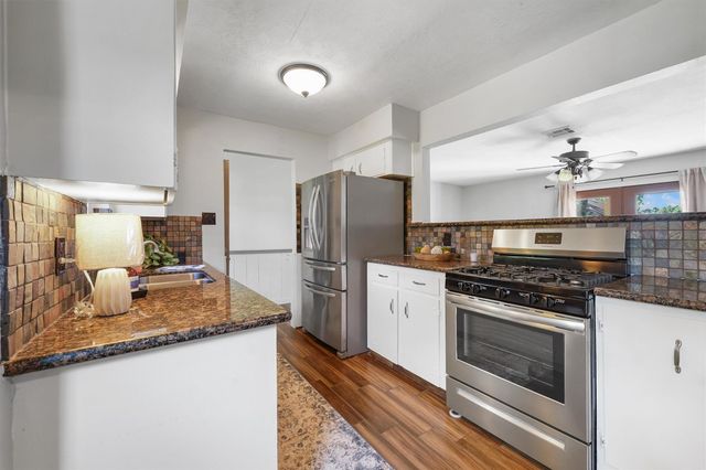 326 Broad Ripple Drive, Houston, TX 77336