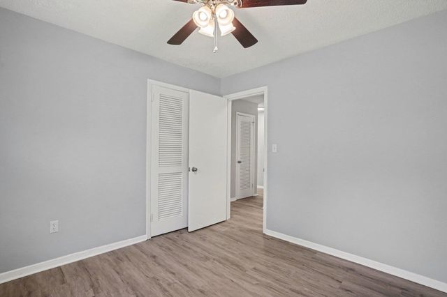 3931 Spruce Dr, Myrtle Beach, SC 29577