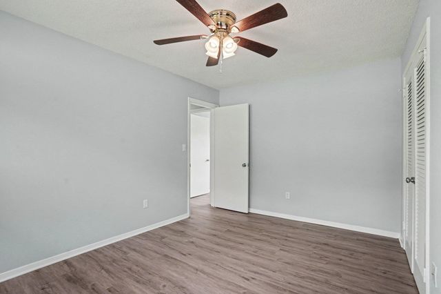 3931 Spruce Dr, Myrtle Beach, SC 29577