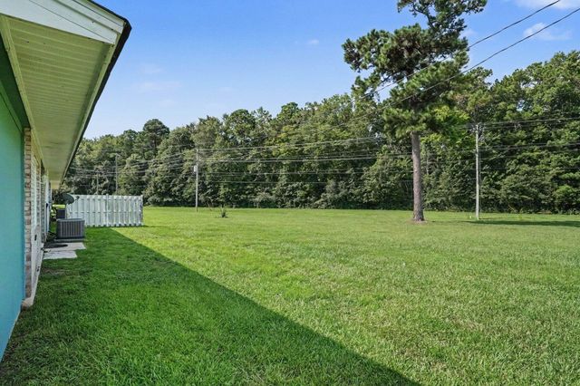 3931 Spruce Dr, Myrtle Beach, SC 29577