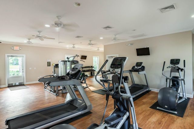 3931 Spruce Dr, Myrtle Beach, SC 29577