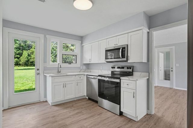3931 Spruce Dr, Myrtle Beach, SC 29577