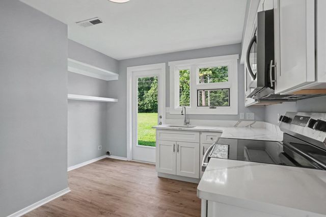 3931 Spruce Dr, Myrtle Beach, SC 29577