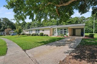 3931 Spruce Dr, Myrtle Beach, SC 29577