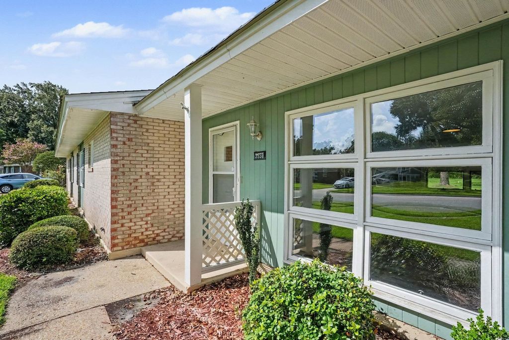3931 Spruce Dr, Myrtle Beach, SC 29577 — photo 2