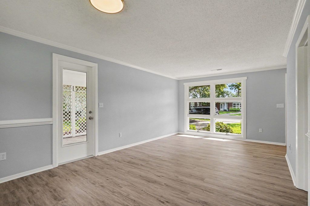 3931 Spruce Dr, Myrtle Beach, SC 29577 — photo 5