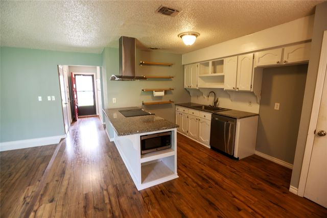 5404 Windy Meadow Drive, Arlington, TX 76017
