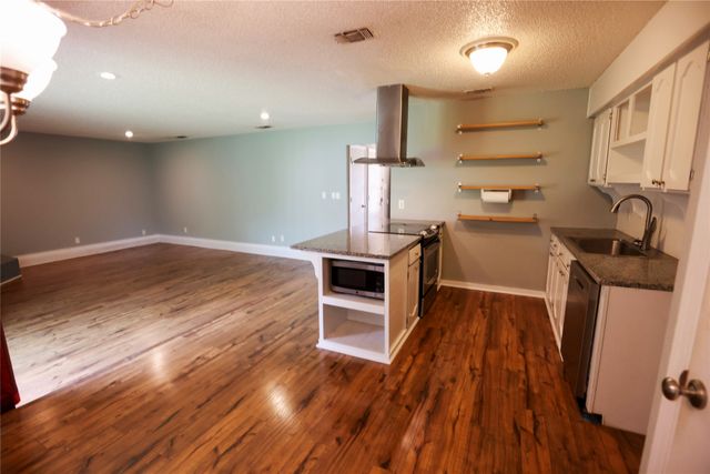 5404 Windy Meadow Drive, Arlington, TX 76017