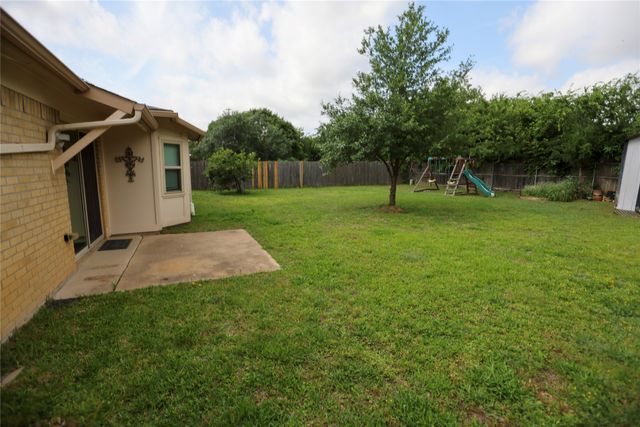 5404 Windy Meadow Drive, Arlington, TX 76017