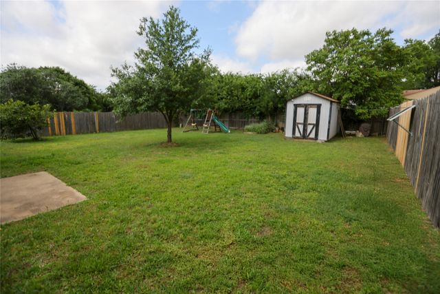 5404 Windy Meadow Drive, Arlington, TX 76017