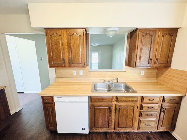 1104 Ashland Drive, Mesquite, TX 75149
