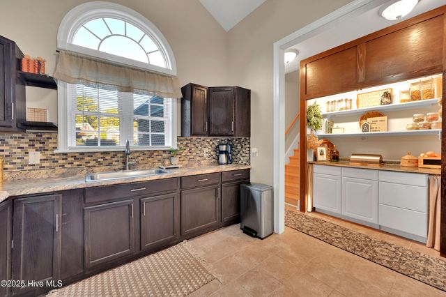 204 Inda Way, Washington, NC 27889