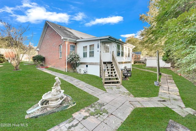 204 Inda Way, Washington, NC 27889