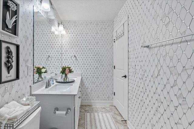 6546 Bridle Path, Corcoran, MN 55340