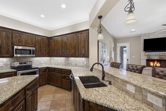 3216 Knob Road, Springtown, TX 76082