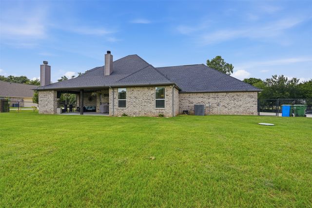 3216 Knob Road, Springtown, TX 76082