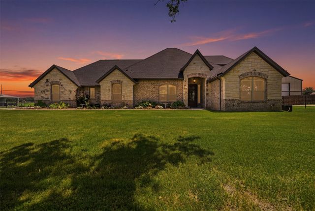 3216 Knob Road, Springtown, TX 76082