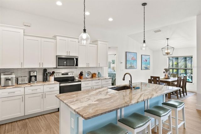 25 NW 14TH AVENUE, Cape Coral, FL 33993