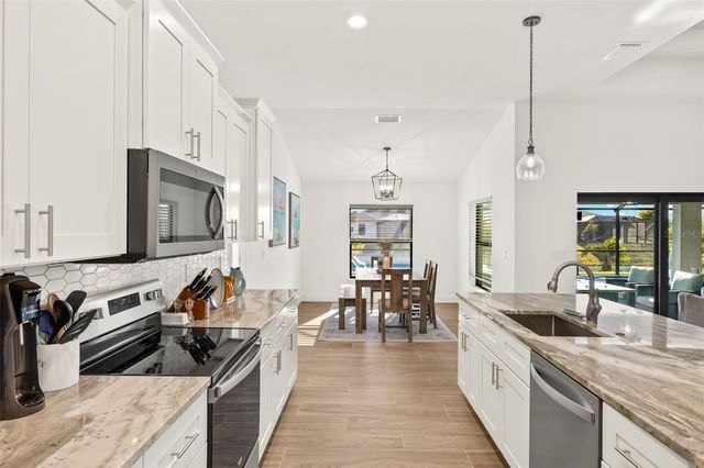 25 NW 14TH AVENUE, Cape Coral, FL 33993