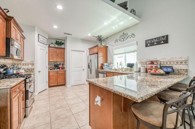 3095 N Pearwood, Fresno, CA 93727