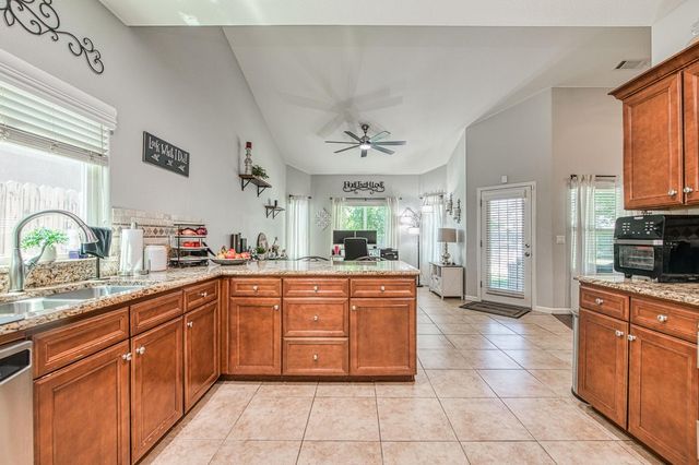 3095 N Pearwood, Fresno, CA 93727