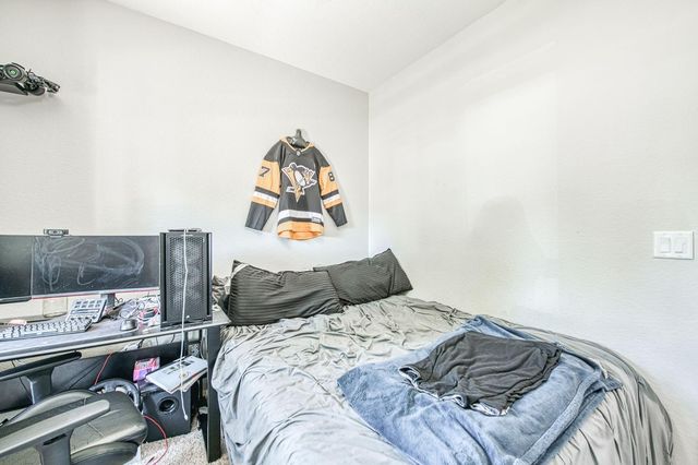 3095 N Pearwood, Fresno, CA 93727