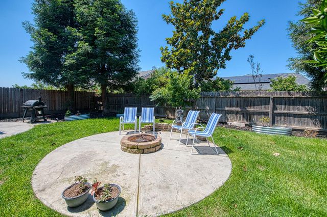 3095 N Pearwood, Fresno, CA 93727
