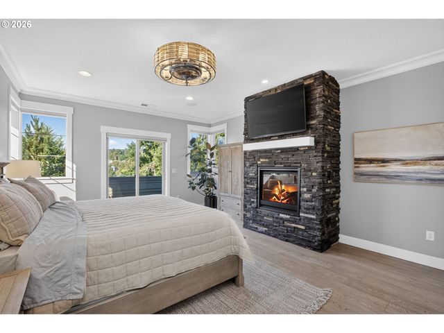 10999 Nw RAINMONT Rd, Portland, OR 97229