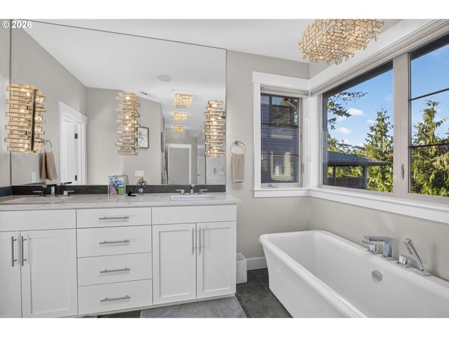 10999 Nw RAINMONT Rd, Portland, OR 97229