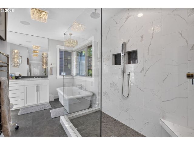 10999 Nw RAINMONT Rd, Portland, OR 97229