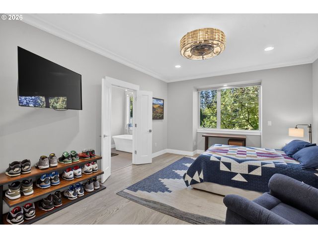 10999 Nw RAINMONT Rd, Portland, OR 97229