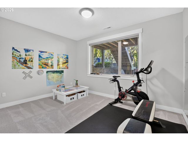 10999 Nw RAINMONT Rd, Portland, OR 97229