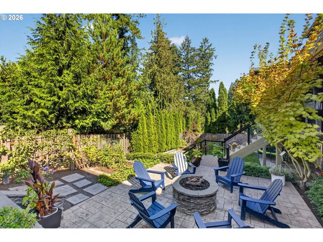 10999 Nw RAINMONT Rd, Portland, OR 97229