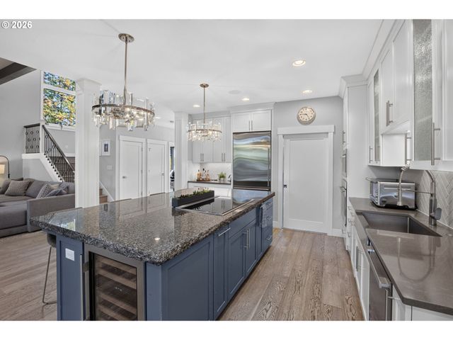 10999 Nw RAINMONT Rd, Portland, OR 97229