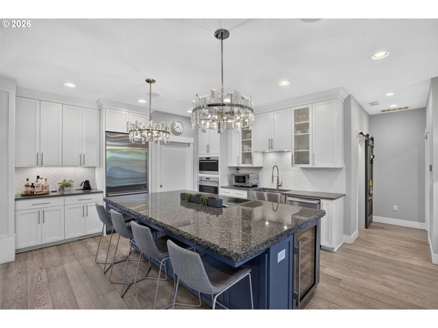 10999 Nw RAINMONT Rd, Portland, OR 97229