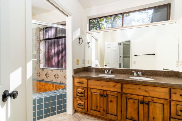 3961 Seven Ridges Road, Camino, CA 95709