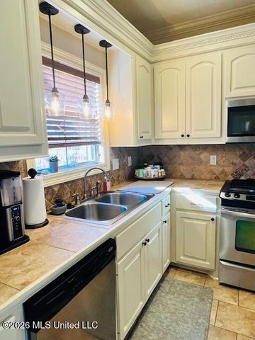 406 Copper Ridge Drive, Florence, MS 39073